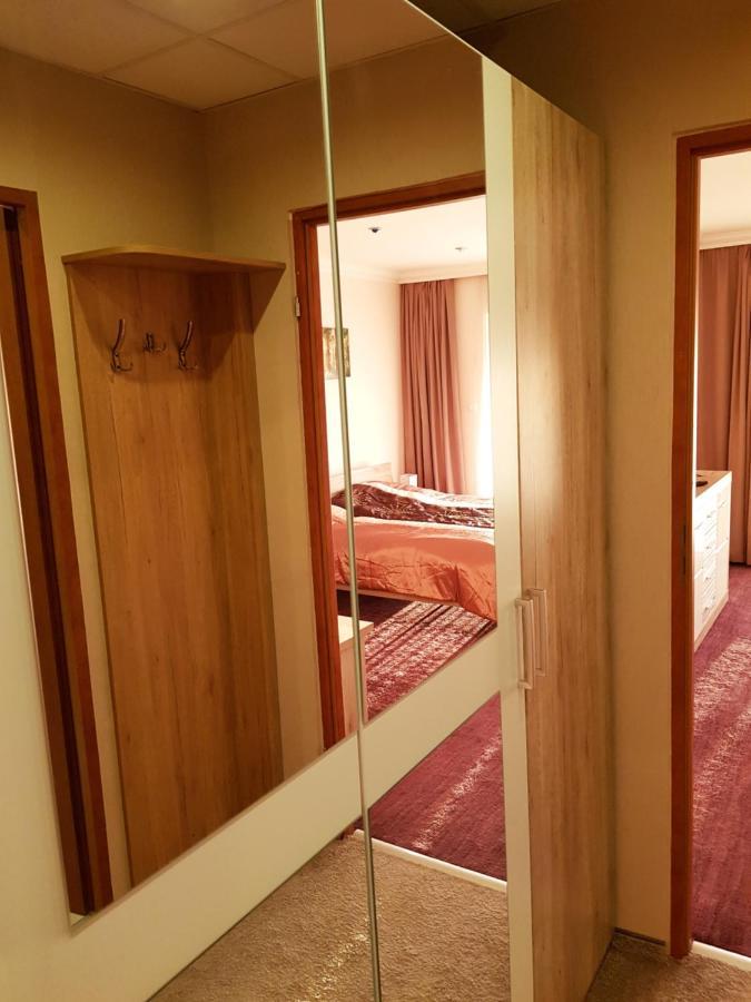 Astra Apartman Татабанья Екстер'єр фото