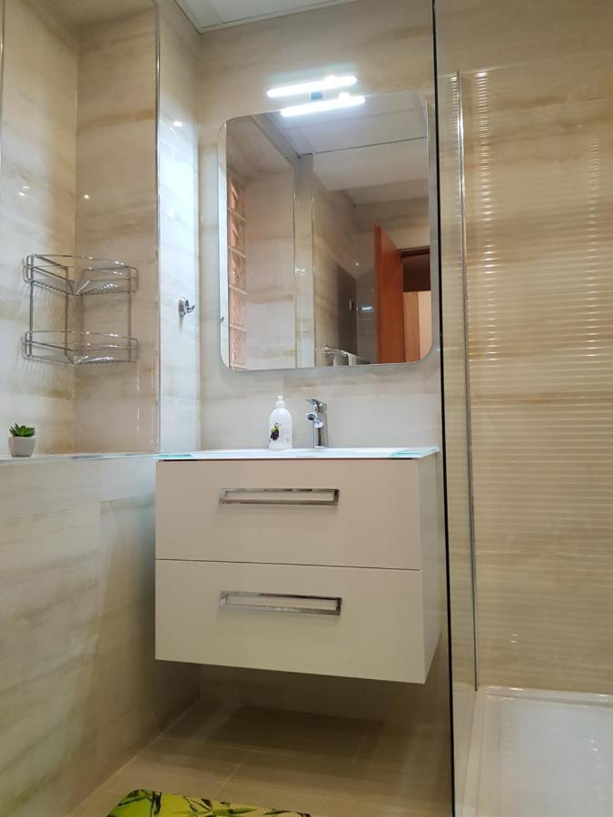 Astra Apartman Татабанья Екстер'єр фото